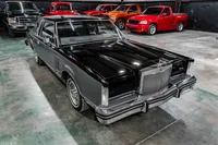 1983-Lincoln-Continental-Black-668677--39.jpg